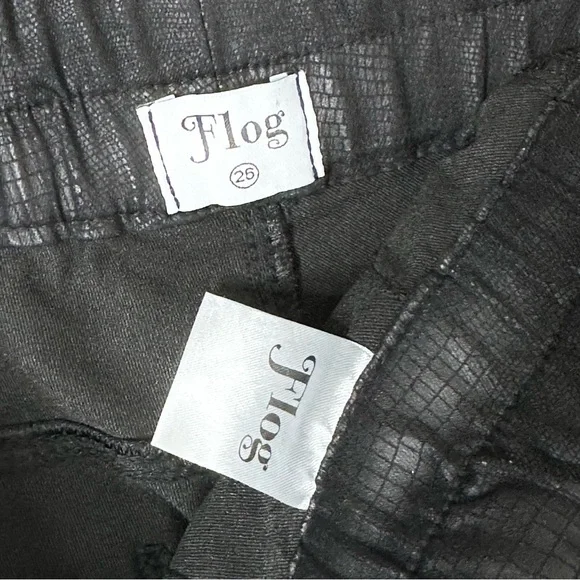 Bevy Flog Shely Drawstring Pants in Black Snake Print XS - Picture 6 of 6